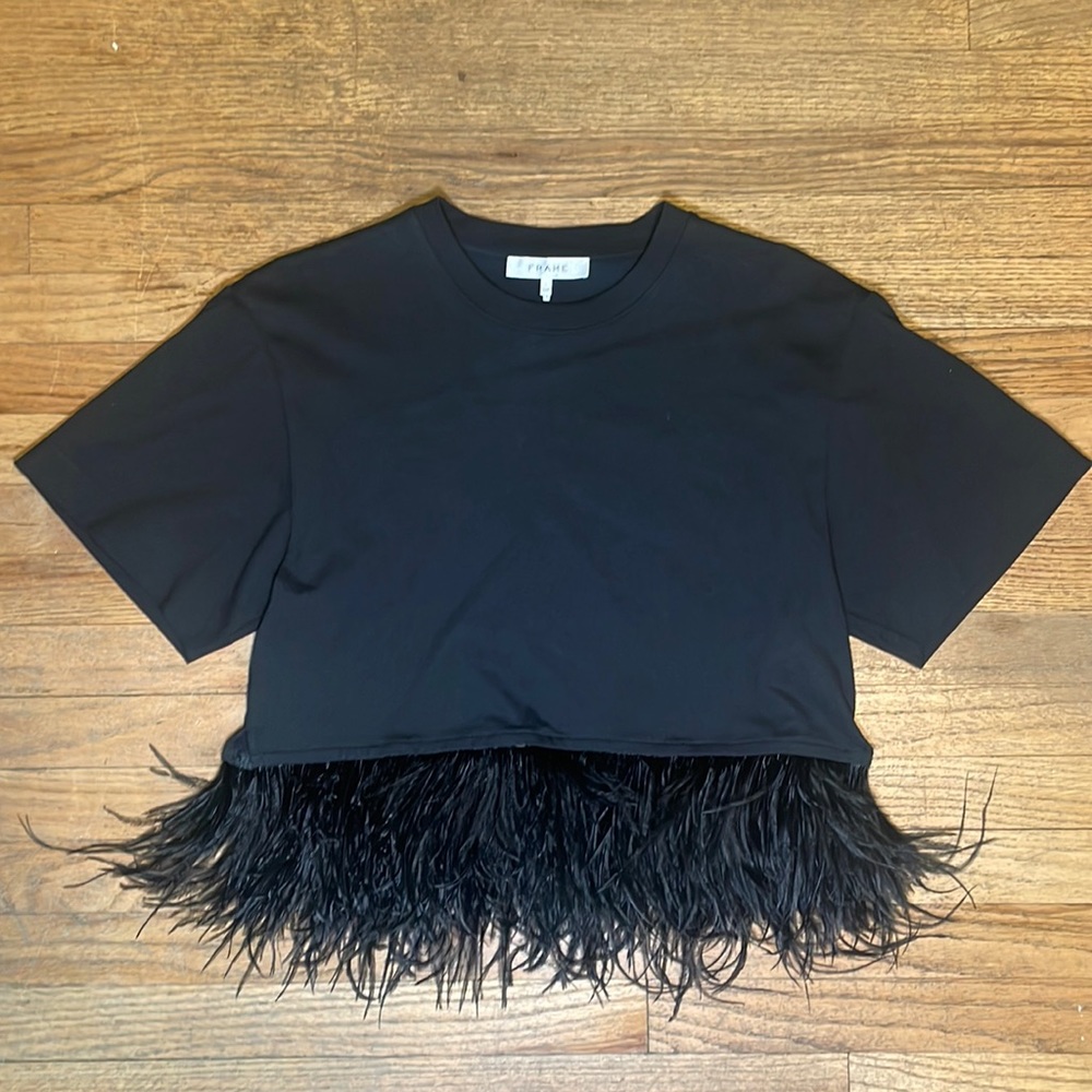 Frame Denim womens black cropped tee with real Ostrich feathers size small